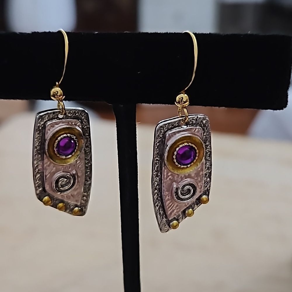 NWOT Irregular shaped drop metal earringd